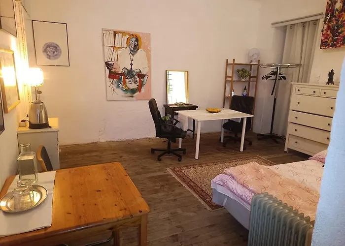 Atelier In Center, No Shower, Entire Place * Wien