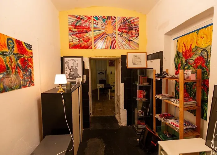 Apartment Atelier In Center, No Shower, Entire Place *