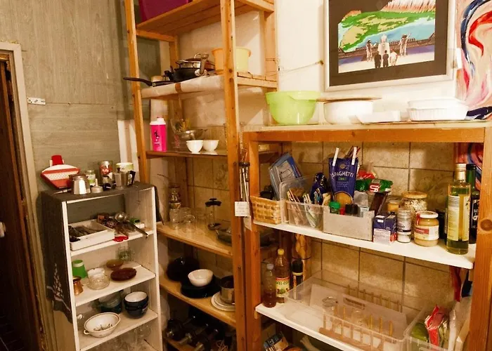 Apartment Atelier In Center, No Shower, Entire Place Wien