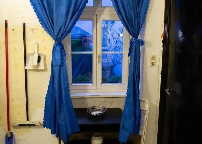 Atelier In Center, No Shower, Entire Place